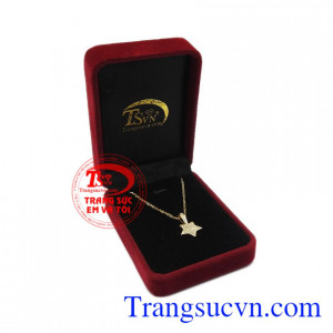 Bộ nữ trang ngôi sao niềm tin được bảo hành uy tín, giao hàng toàn quốc. 