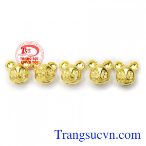 Charm vàng tuổi Tý chế tác đẹp, tinh xảo, phù hợp làm quà tặng cho người thân và bạn bè