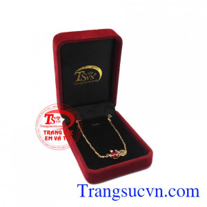 Đặc biệt, sự khéo léo của hồ ly luôn làm các anh phải say đắm. Lắc tay hồ ly quyến rũ