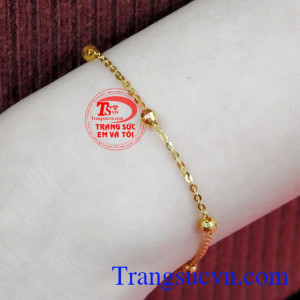 Sản phẩm thương hiệu Trang sức Em và Tôi uy tín, chất lượng được khách hàng nhiều năm tin tưởng, bình chọn,Lắc tay nữ vàng tinh tế