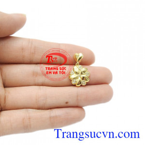 Sản phẩm được thiết kế với khát khao luôn hạnh phúc, vui tươi như mùa xuân. 