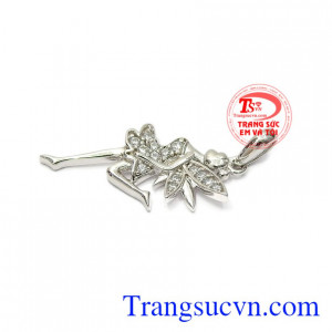 Mặt dây nữ thiên thần sẽ là lời nhắn gửi đầy yêu thương dành cho một nửa của mình.