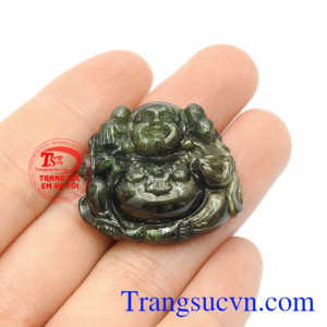 Viên đá này còn mang lại nhiều lợi ích về phong thủy mang lại điềm lành cho gia chủ.