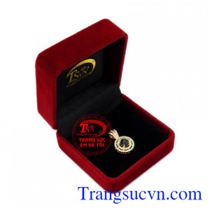 Mặt Sapphire nữ hoàng ánh sáng