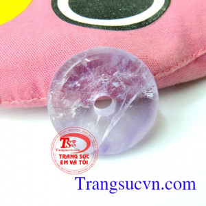 Phù hợp với mọi lứa tuổi, hợp thời trang, thích hợp làm mặt dây.