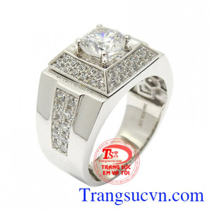 Nhẫn nam vàng trắng bình an gắn đá CZ cao cấp mang lại sự hài hòa, tinh tế cho từng đường nét sản phẩm