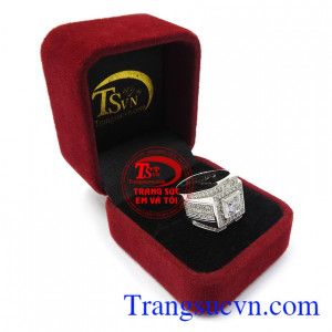 Sản phẩm tạo nên dấu ấn riêng cho các quý ông hiện đại Nhẫn nam vàng trắng thịnh vượng