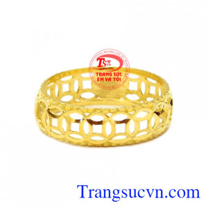 Nhẫn nữ kim tiền phát lộc vàng 10k sẽ là sản phẩm được yêu thích vào những ngày lễ tết, thần tài.