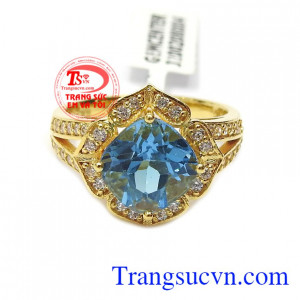 Topaz còn mang lại sự bình an, luôn hướng con người đến những điều tốt đẹp, an lành, lương thiện Nhẫn nữ topaz an lành