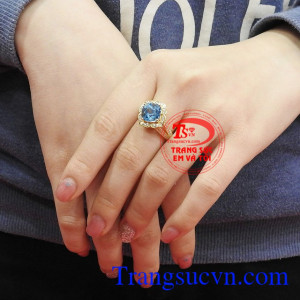 Nhẫn nữ topaz an lành có giấy kiểm định đá quý đảm bảo chất lượng sản phẩm
