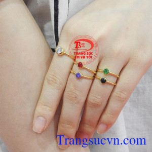 Đây sẽ là món quà đầy bất ngờ dành cho người yêu thương nhân dịp đặc biệt. Nhẫn nữ vàng kiều diễm