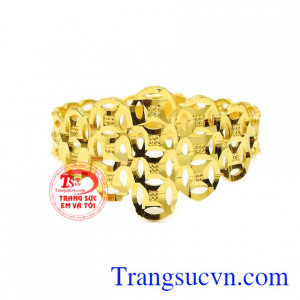 Nhẫn nữ vàng kim tiền tài lộc đeo hợp thời trang, nữ tính.