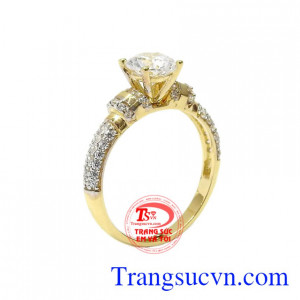 Nhẫn nữ vàng tình yêu kì diệu lấy cảm hứng từ sự kết tinh của một tình yêu đẹp.