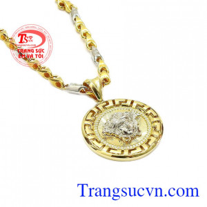 Bộ trang sức phù hợp với nhiều kiểu trang phục giúp phái mạnh thêm tự tin và bản lĩnh. Bộ trang sức nam vàng phong cách