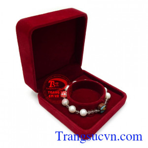 Chuỗi tay mân côi chất lượng cao, là món quà tặng tuyệt vời cho người bạn yêu thương những dịp ý nghĩa