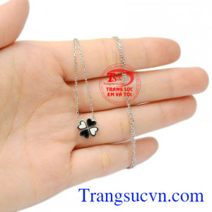 Dây liền vàng trắng cỏ bốn lá Korea vàng 10k đảm bảo chất lượng vàng.