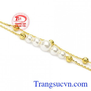 Đây sẽ là món quà được phái đẹp yêu thích và mong muốn có được. Lắc tay nữ vàng duyên dáng