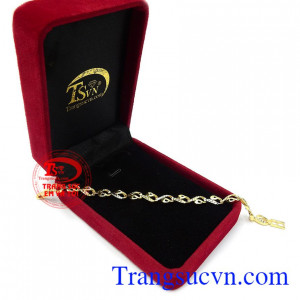 Lắc tay vàng sang trọng, thời trang và quý phái tạo nên phong cách riêng cho người đeo