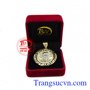 Sản phẩm được bảo hành uy tín, giao hàng toàn quốc. Mặt dây nam vàng phong cách