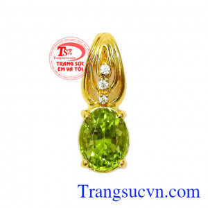 Mặt dây Peridot thanh lịch được chế tác từ vàng tây 14k và đá Peridot thiên nhiên đã được kiểm định chất lượng,Mặt dây Peridot thanh lịch