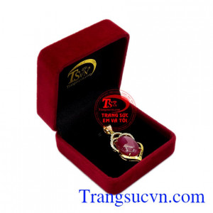 Mặt dây Ruby trang nhã vàng 14k có kiểm định đá quý kèm theo.