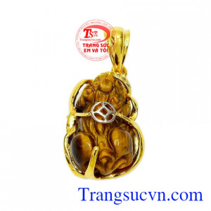 Mặt dây tỳ hưu mắt hổ tài lộc là sản phẩm được chế tác tinh tế từ vàng tây 10k kết hợp cùng đá mắt hổ thiên nhiên.