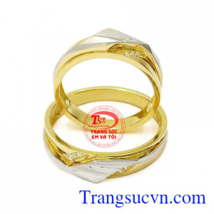 Trang sức Em và Tôi có nhiều mẫu mã nhẫn cưới đẹp, chất lượng, đảm bảo độ uy tín cho khách hàng. Nhẫn cưới hôn nhân bền lâu
