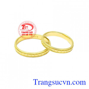 Nhẫn cưới hôn nhân hạnh phúc được nhập khẩu trực tiếp từ Hàn Quốc.