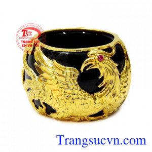 Phượng hoàng là loài vật cao quý luôn gắn liền với hình ảnh của quý tộc, giàu có.