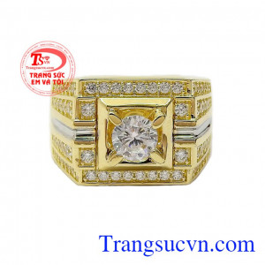 Nhẫn nam được chế tác bằng công nghệ cao, tỉ mỉ đến từng đường nét mang đến một sản phẩm hoàn hảo,Nhẫn nam vàng kiểu cách