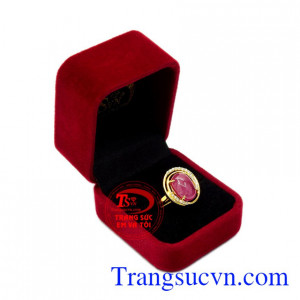 Nhẫn nữ Ruby nổi bật