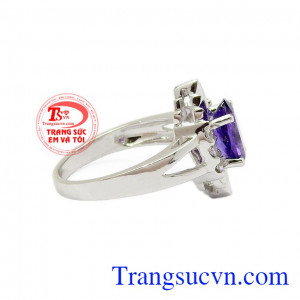 Thạch anh tím được khuyên dùng cho những người thường xuyên bị căng thẳng,Nhẫn nữ thạch anh tím sang trọng