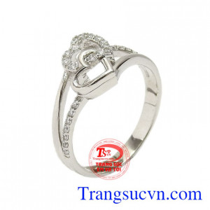Nhẫn nữ trái tim ghép đôi là một sản phẩm mới được nhập từ đất nước Korea xinh đẹp, mẫu mã được ưa chuộng. 