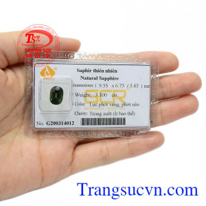 Viên Sapphire trong suốt sáng lâp lánh như những viên kim cương sẽ mang lại cho bạn vẻ sang trọng, đẳng cấp cho người sử dụng. Sapphire cho mệnh mộc
