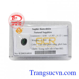 Sapphire là viên đá đã được nhiều người biết đến trong các bộ trang sức nổi tiếng, cao cấp bởi vẻ sang trọng.