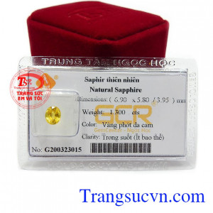 Ngoài ra, sapphire vàng thiên nhiên là lá bùa hộ mệnh mang lại may mắn, bình an và tài lộc cho người đeo