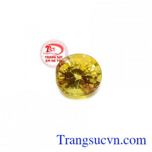 Với vẻ đẹp của ánh mặt trời và ý nghĩa phong thủy đó sapphire vàng thường được sử dụng làm trang sức từ xa xưa đến nay