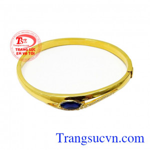 Vòng tay là kiểu dáng thuộc dòng sản phẩm mới của công ty Trang sức Em và Tôi,Vòng tay Sapphire độc đáo