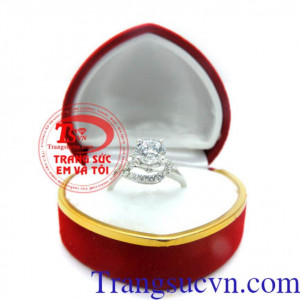 Nhẫn nữ đang là xu hướng không bao giờ lỗi thời, vàng trắng 18k sáng bóng bền màu, nhẫn làm quà tặng, là món quà vô cùng ý nghĩa đối với phái đẹp.