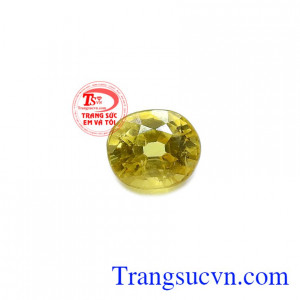 Vì vậy, từ xa xưa Sapphire vàng ép vỉ sáng tạo đã rất được con người ưa chuộng sử dụng vừa làm trang sức vừa là lá bùa may mắn, bình an