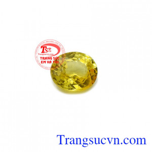 Sapphire thường được gắn lên các loại trang sức càng làm tăng lên vẻ đẹp cho sản phẩm và tác dụng tuyệt vời của nó