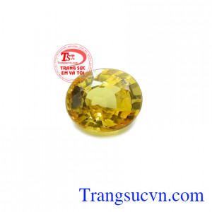 Sapphire vàng thiên nhiên trí tuệ thường được chế tác thành trang sức bền đẹp, sang trọng
