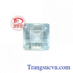 Aquamarin thiên nhiên ép vỉ thích hợp để làm mặt dây, mặt nhẫn. 