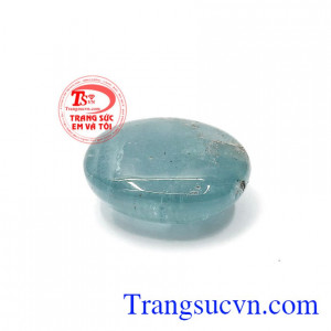 Đá aquamarin được biết đến với tác dụng trong phong thủy, cải thiện sức khỏe cho người dùng về đường hô hấp, phổi. Aquamarin thiên nhiên sang trọng