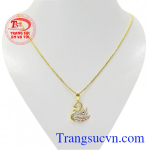 Bộ dây chuyền thiên nga thủy chung vàng 10k mang lại sự sang trọng, thời trang và phong cách cho phái đẹp