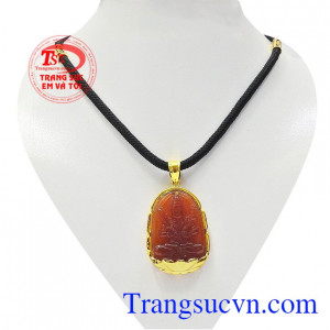 Bộ mặt mã não tuổi Sửu-Dần được chạm khắc công phu từ công nghệ cao, vàng chất lượng