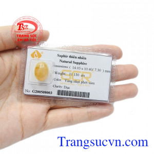 Viên đá saphir thiên nhiên hợp phong thủy sẽ là món quà ý nghĩa dành tặng cho người thân và bạn bè. Đá ép vỉ saphir thịnh vượng