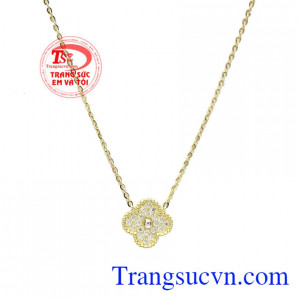 Dây chuyền hoa vàng may mắn