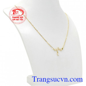 Sản phẩm có thể là sự lựa chọn hoàn hảo dành cho những cô nàng yêu thích sự mới lạ nhưng vẫn giữ được nét nữ tính.