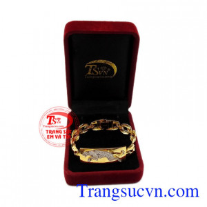 Lắc nam báo dũng mãnh